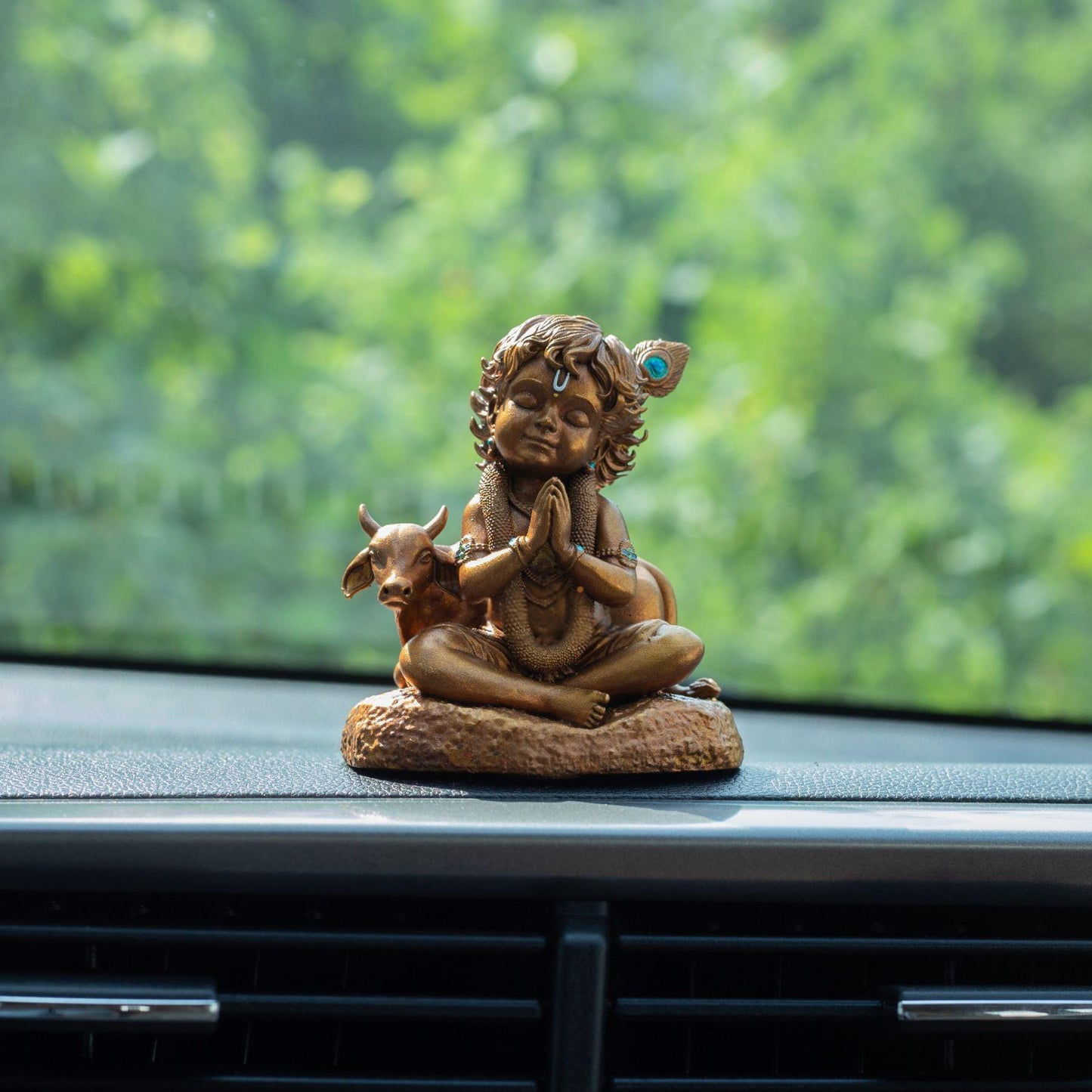 Baal Krishna with Cow 8 CM