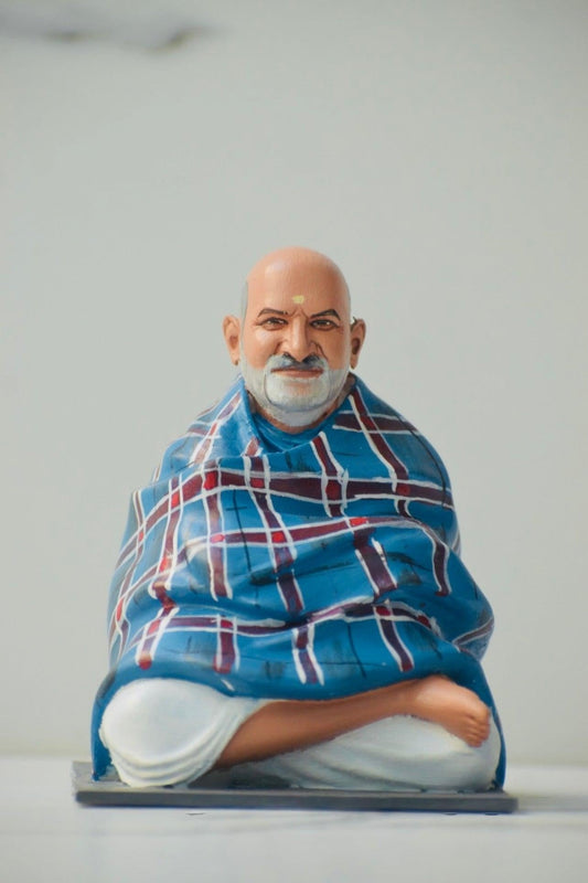Shri Neem Karoli Baba idol